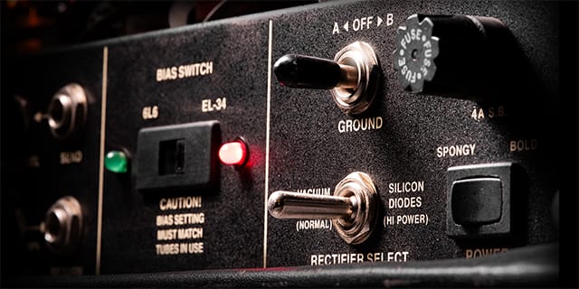 Universal Audio UAFX Knuckles '92 Dual Rec Amp En iyi Fiyat